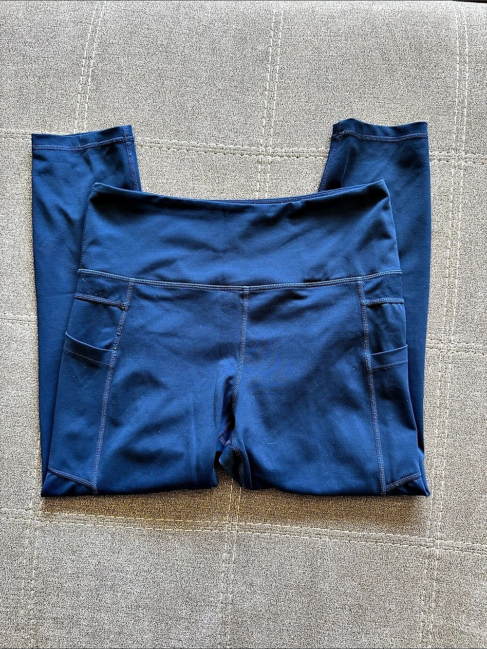Zyia Capri Blue Leggings